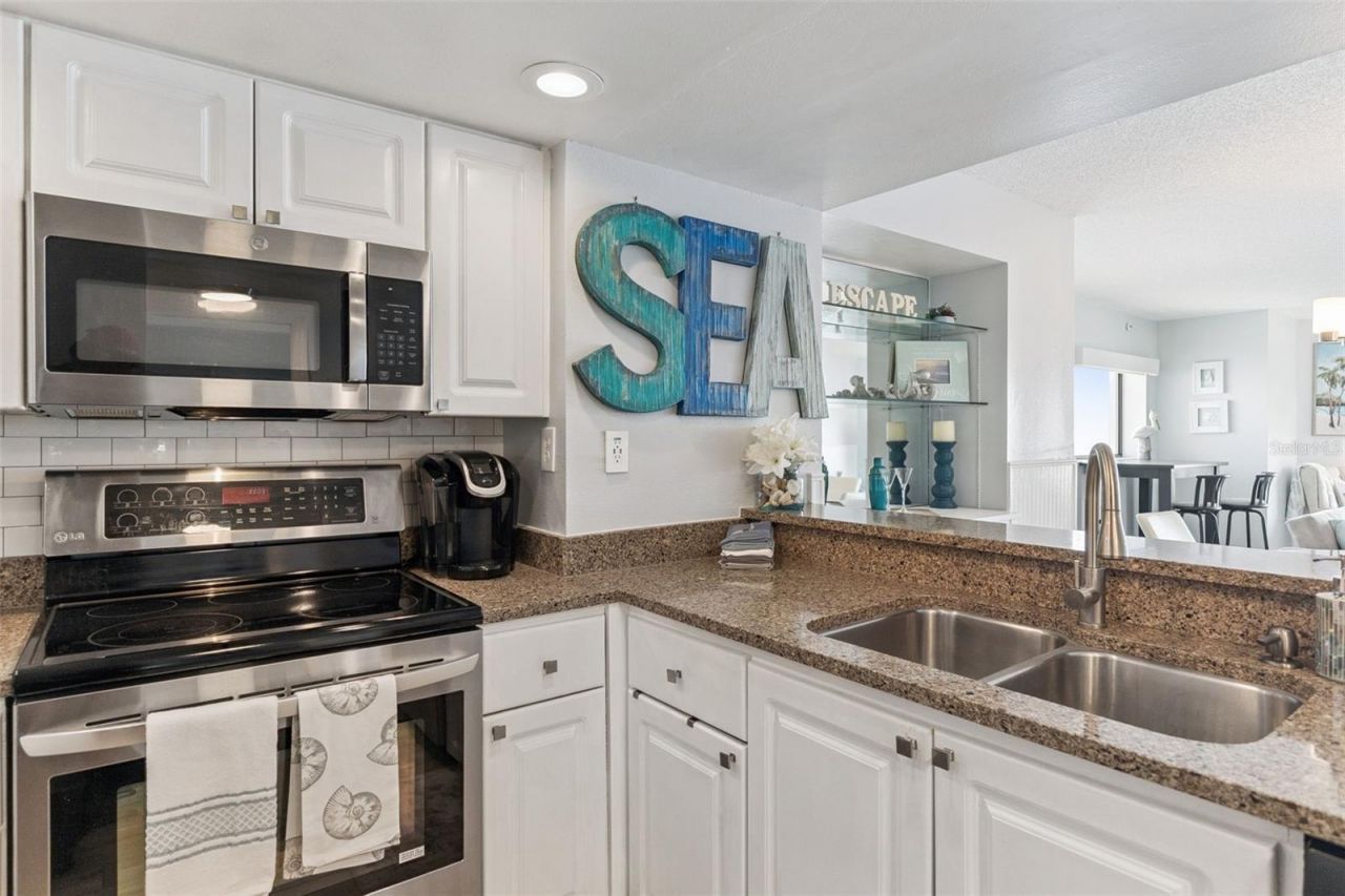 5207 S Atlantic Avenue, Unit 425, New Smyrna Beach, FL 32169 Photo