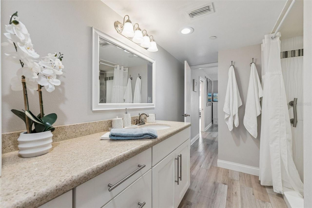 5207 S Atlantic Avenue, Unit 425, New Smyrna Beach, FL 32169 Photo
