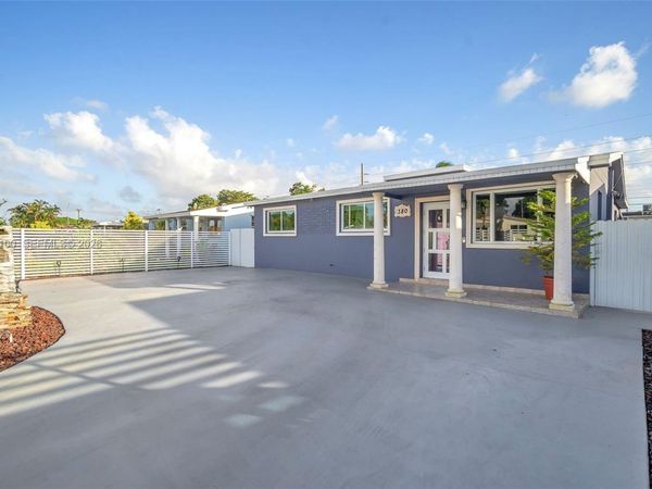 380 W 30th St , Hialeah, FL 33012