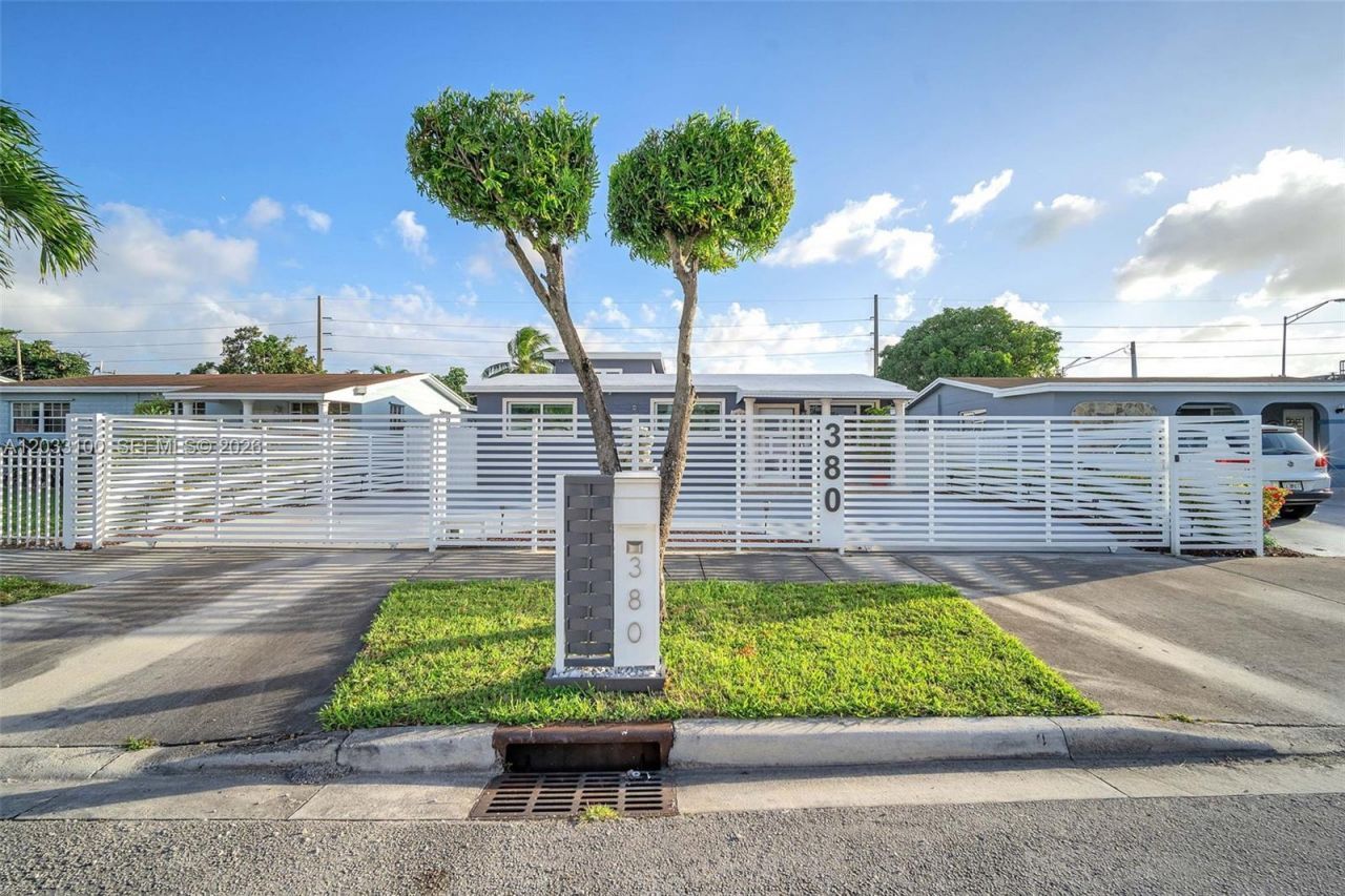 380 W 30th St , Hialeah, FL 33012 Photo