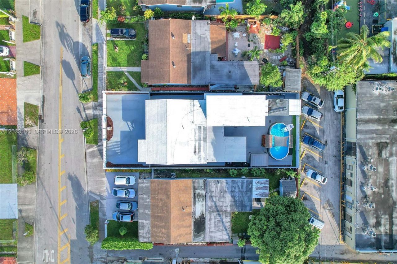 380 W 30th St , Hialeah, FL 33012 Photo