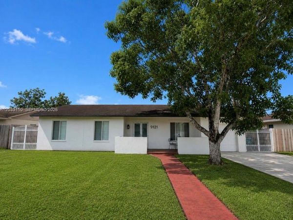 11104 SW 155th Ter , Miami, FL 33157