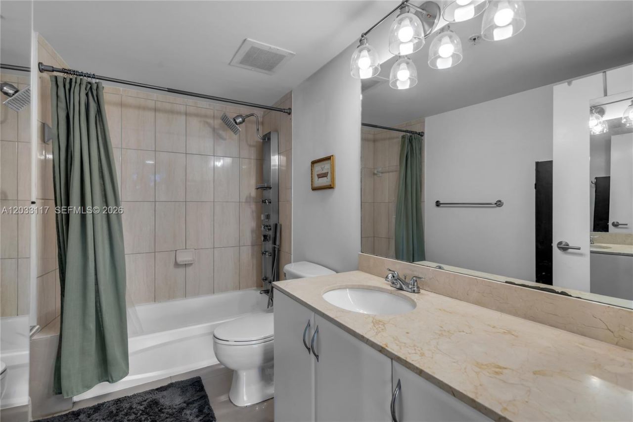 1750 N Bayshore Dr , Unit 1815, Miami, FL 33132 Photo