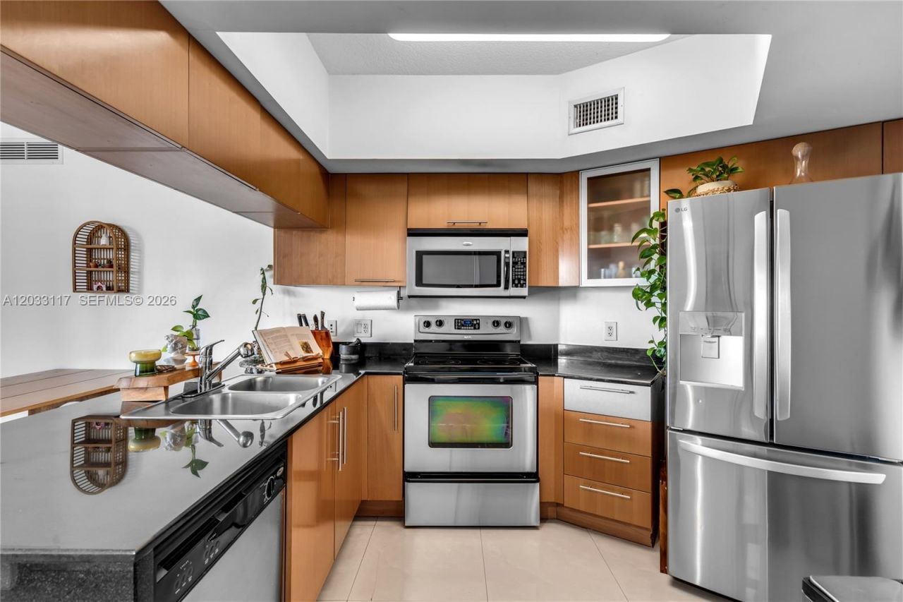 1750 N Bayshore Dr , Unit 1815, Miami, FL 33132 Photo
