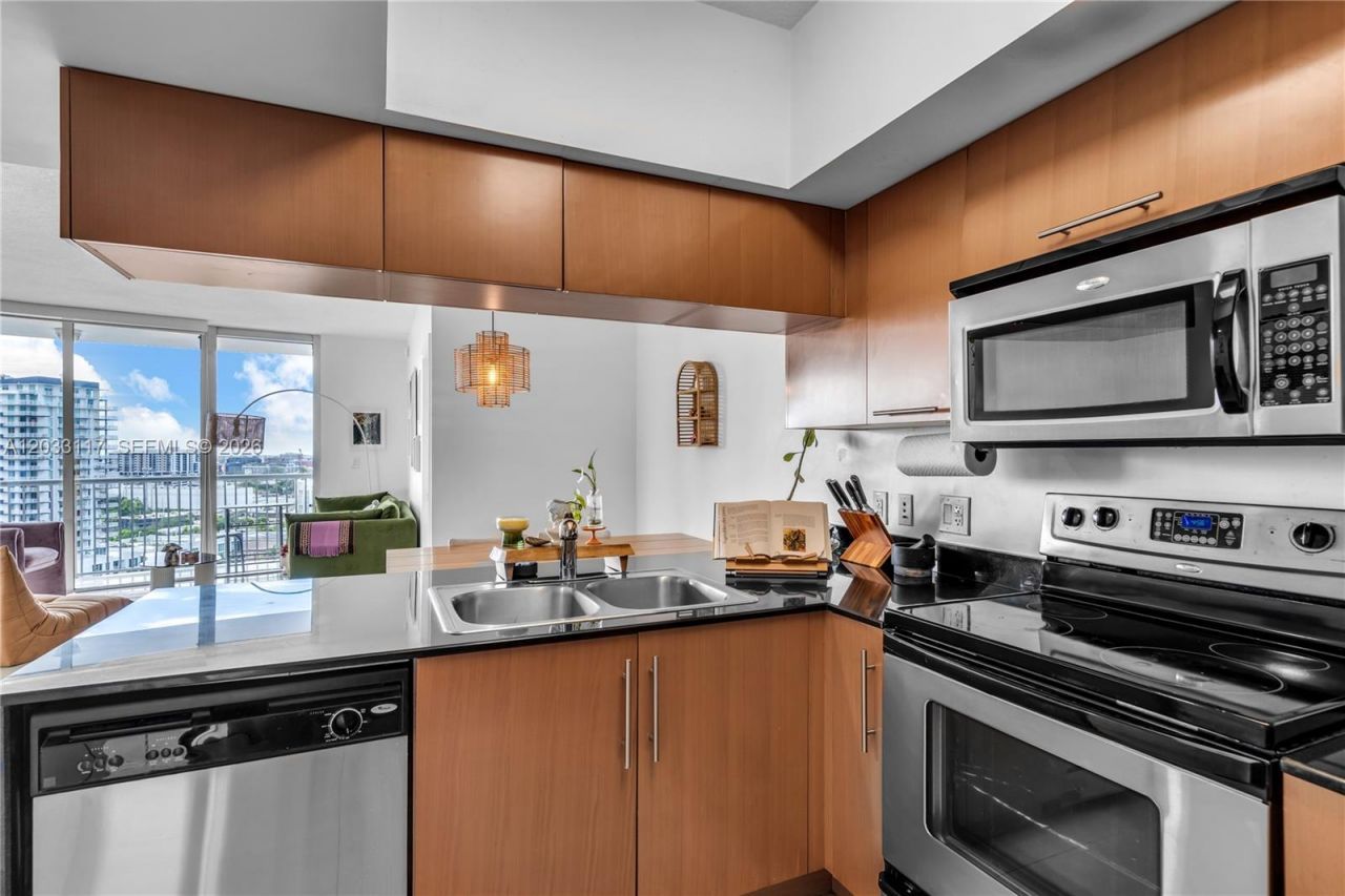 1750 N Bayshore Dr , Unit 1815, Miami, FL 33132 Photo