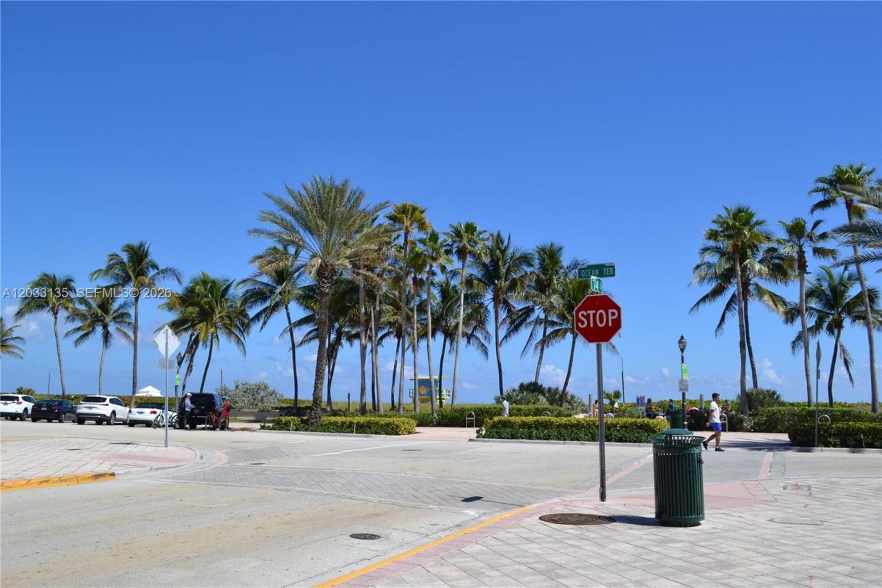 300 74th St , Unit 5, Miami Beach, FL 33141 Photo