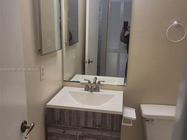 785 NW 103rd Ter , Unit 202, Pembroke Pines, FL 33026