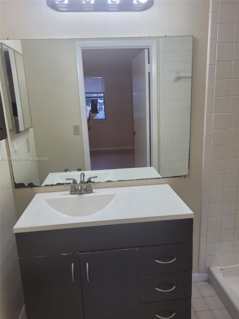 785 NW 103rd Ter , Unit 202, Pembroke Pines, FL 33026 Photo