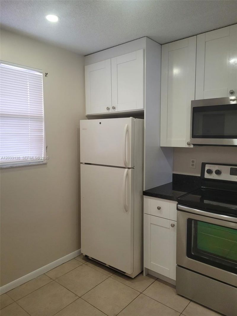 785 NW 103rd Ter , Unit 202, Pembroke Pines, FL 33026 Photo
