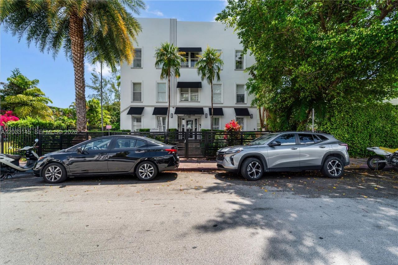 1521 Lenox Ave , Unit 302, Miami Beach, FL 33139 Photo