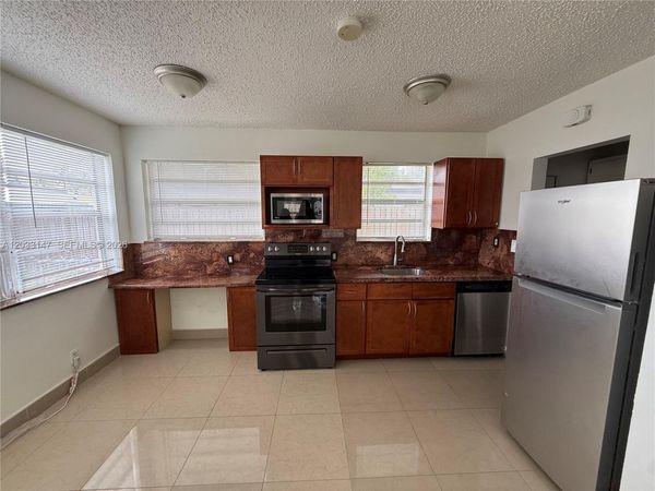 883 NE 40th St , Unit N, Oakland Park, FL 33334