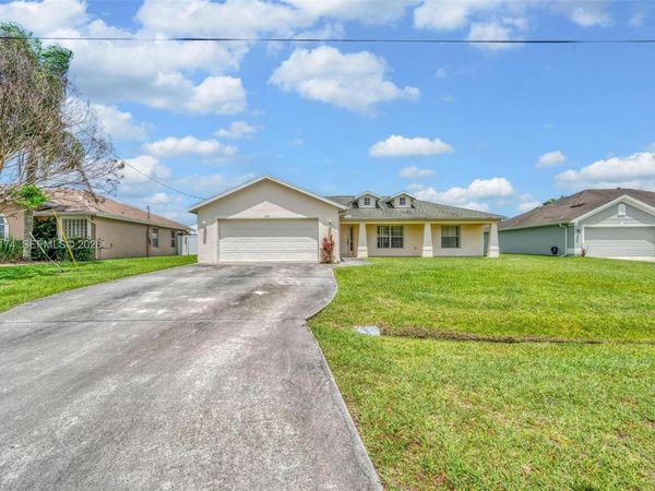 5767 NW Cahaba St , Port St. Lucie, FL 34986