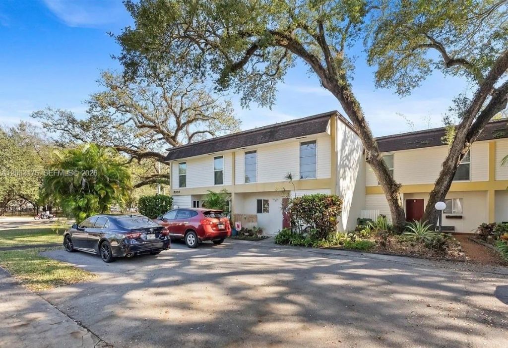 3300 Atlanta St , Unit 15B, Hollywood, FL 33021 Photo