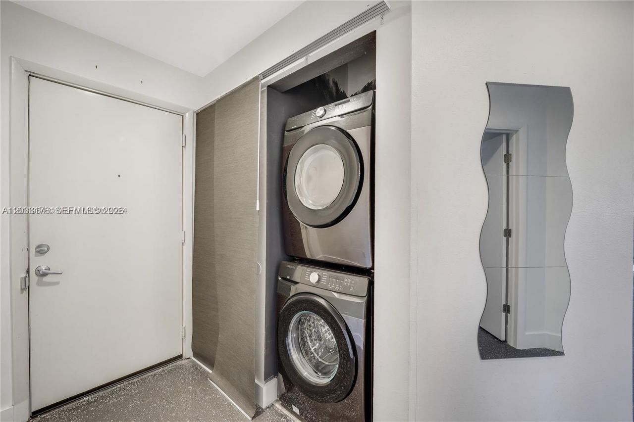 234 NE 3rd St , Unit 507, Miami, FL 33132 Photo