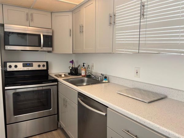 2790 NE 201st Ter , Unit H101, Aventura, FL 33180