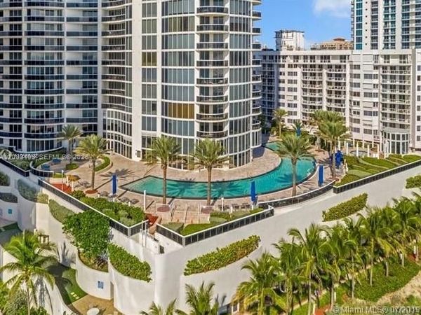 17201 Collins Ave , Unit 2209, Sunny Isles Beach, FL 33160