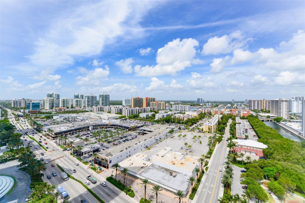 17201 Collins Ave, Unit 2209, Sunny Isles Beach, FL 33160 Photo