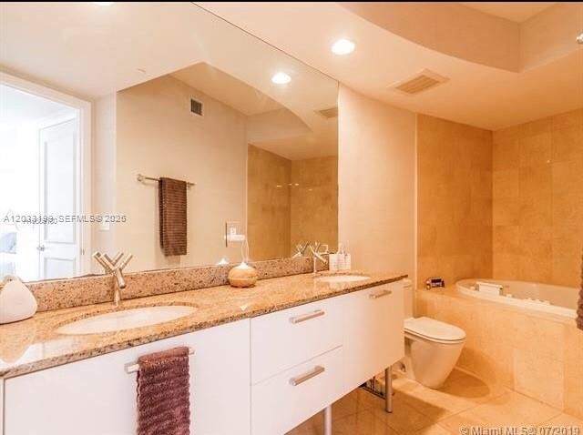 17201 Collins Ave , Unit 2209, Sunny Isles Beach, FL 33160 Photo