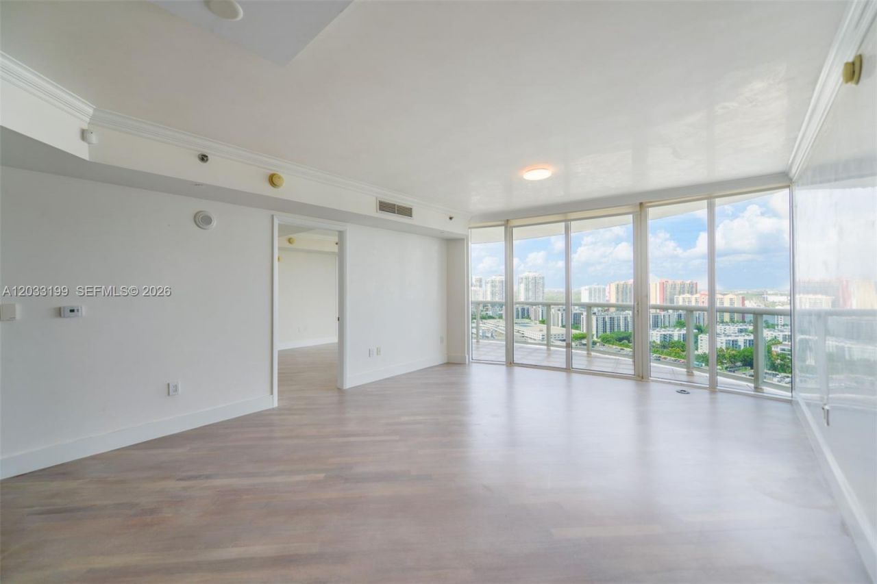 17201 Collins Ave, Unit 2209, Sunny Isles Beach, FL 33160 Photo