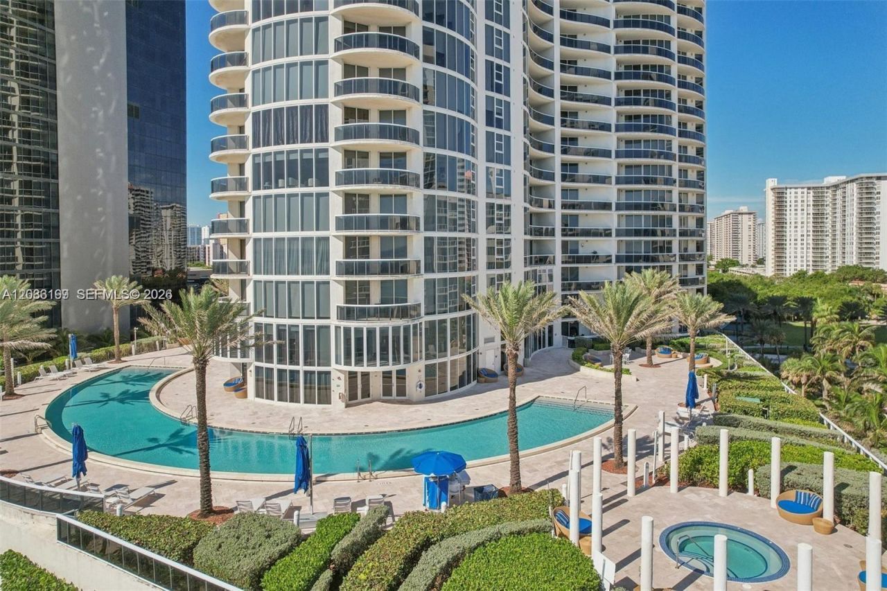 17201 Collins Ave , Unit 2209, Sunny Isles Beach, FL 33160 Photo