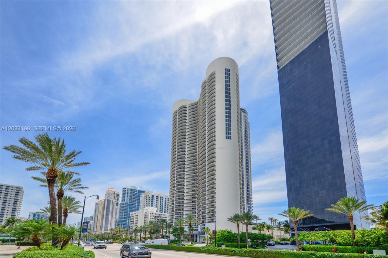 17201 Collins Ave, Unit 2209, Sunny Isles Beach, FL 33160 Photo