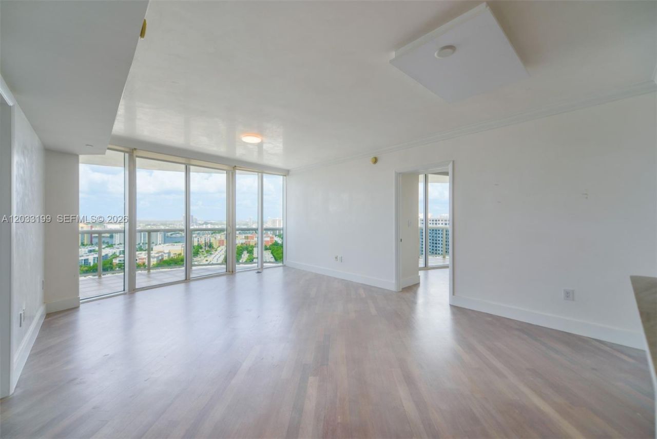 17201 Collins Ave, Unit 2209, Sunny Isles Beach, FL 33160 Photo