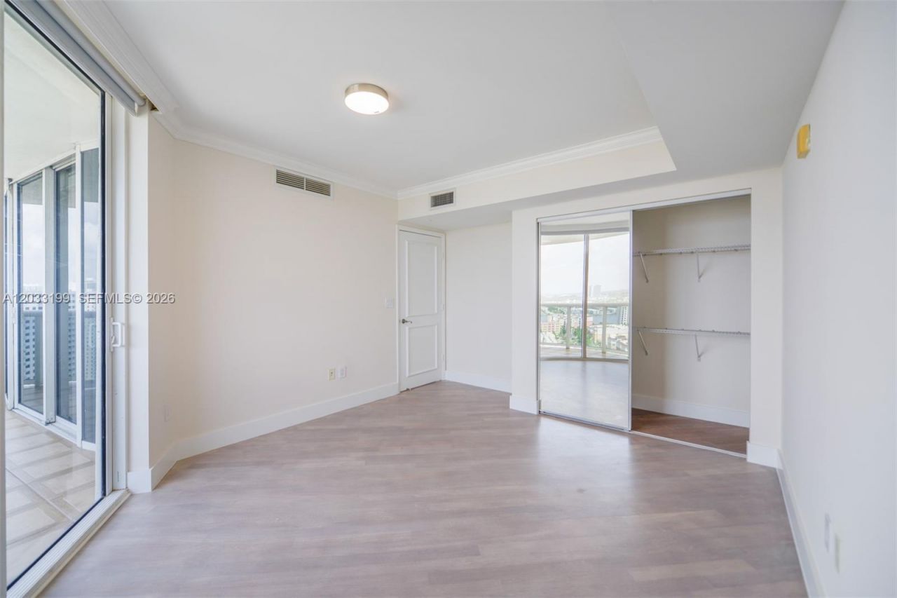17201 Collins Ave, Unit 2209, Sunny Isles Beach, FL 33160 Photo