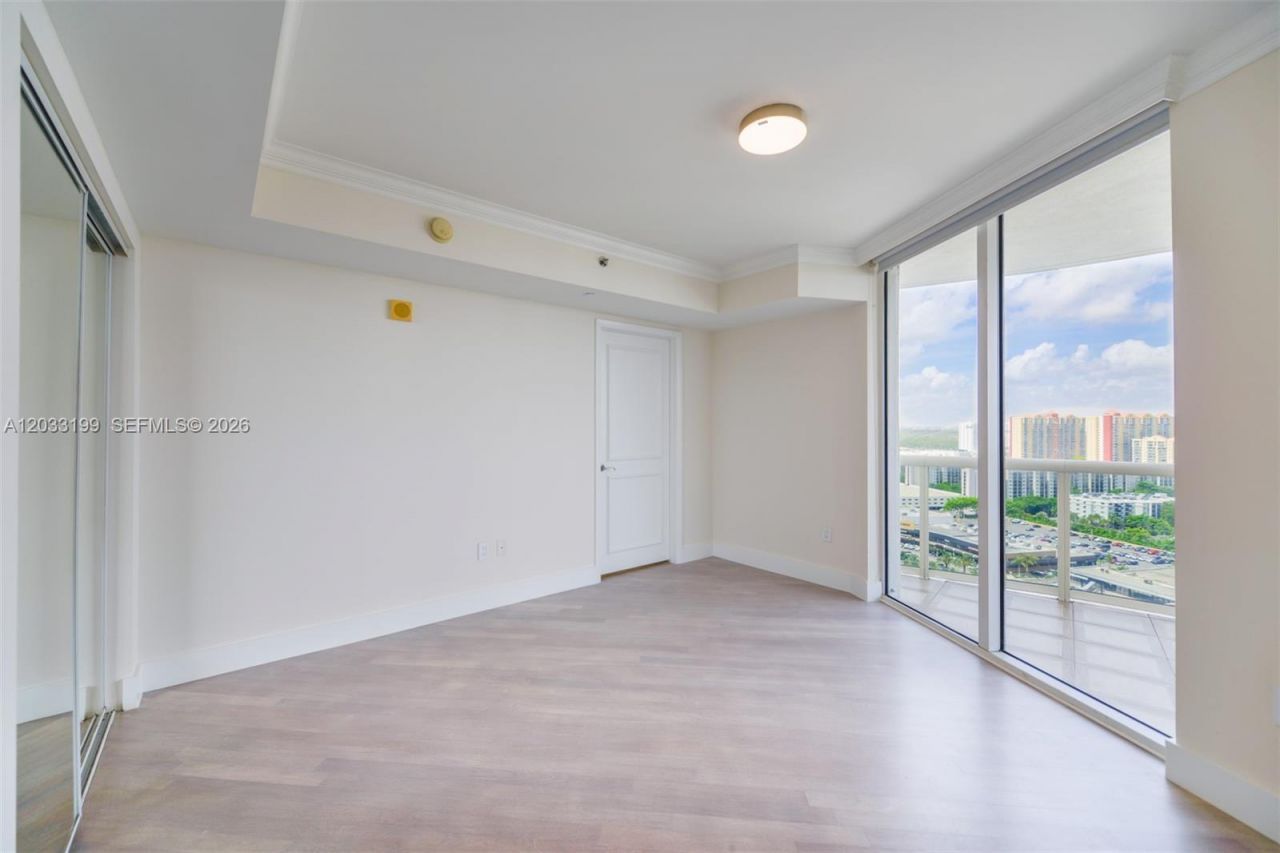 17201 Collins Ave, Unit 2209, Sunny Isles Beach, FL 33160 Photo