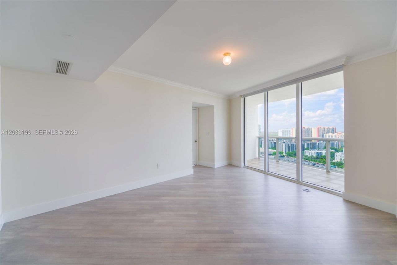 17201 Collins Ave, Unit 2209, Sunny Isles Beach, FL 33160 Photo