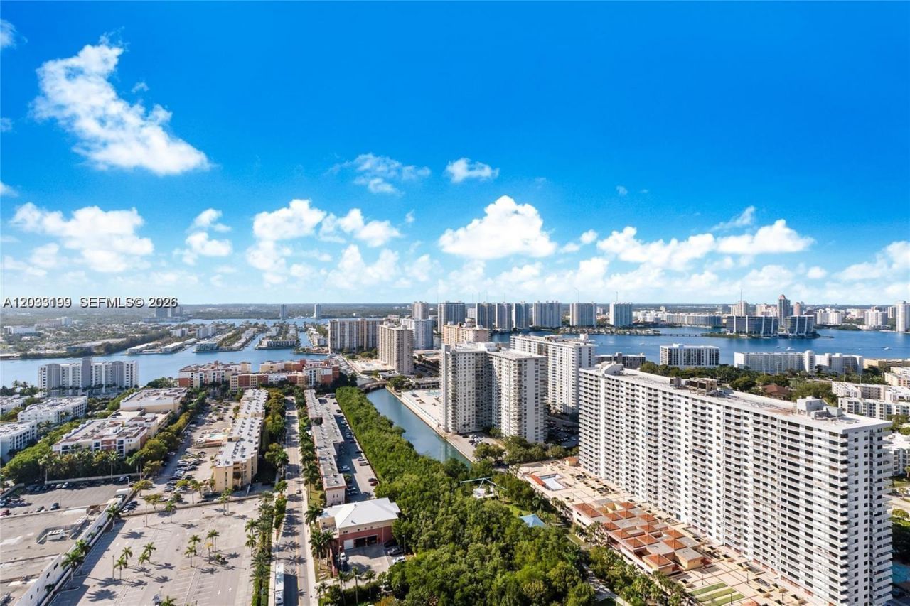 17201 Collins Ave, Unit 2209, Sunny Isles Beach, FL 33160 Photo