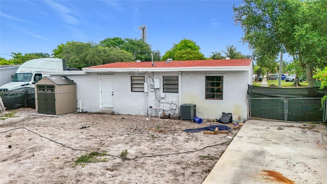 1838 Lauderdale Manor Dr , Fort Lauderdale, FL 33311 Photo