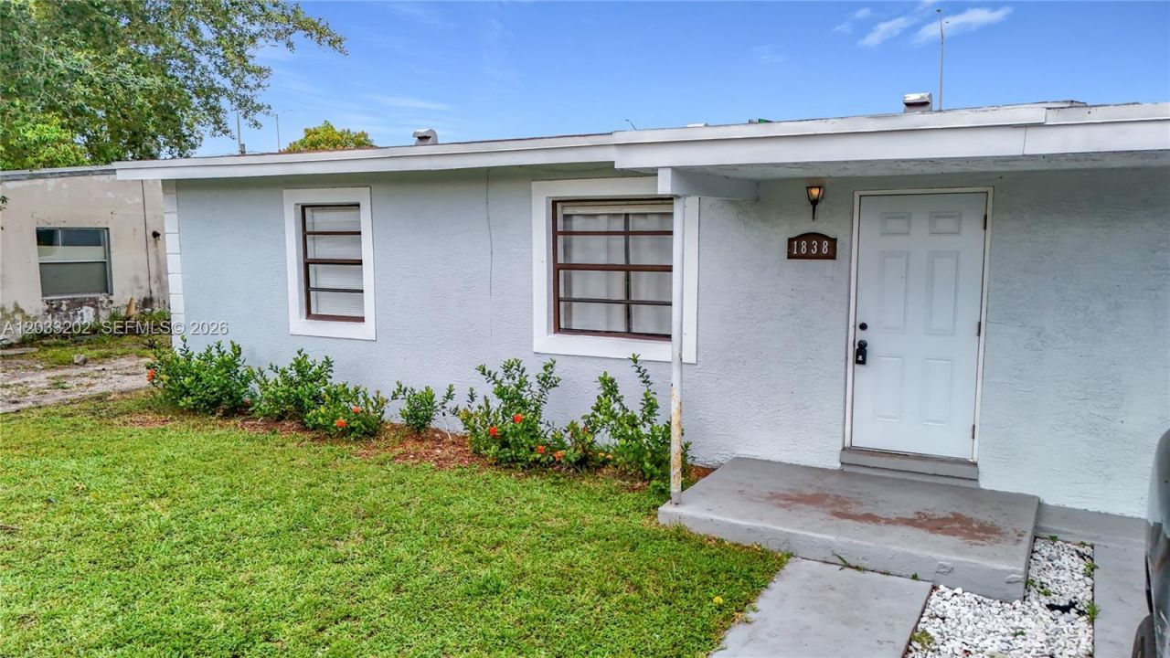 1838 Lauderdale Manor Dr , Fort Lauderdale, FL 33311 Photo