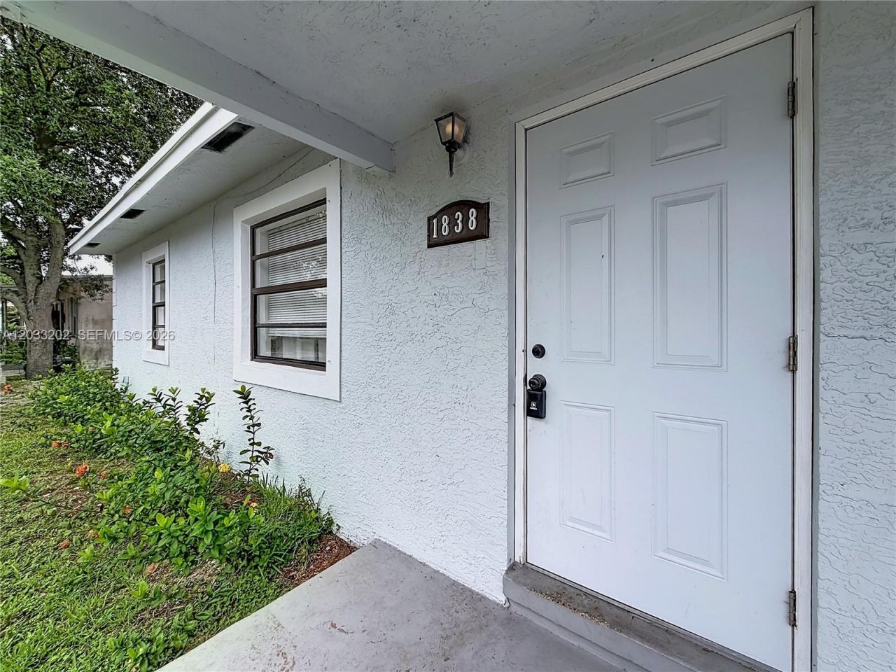 1838 Lauderdale Manor Dr , Fort Lauderdale, FL 33311 Photo