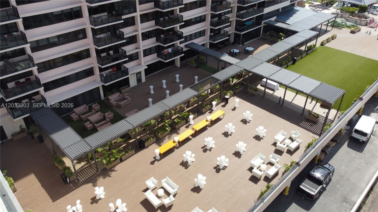 5225 Collins Ave , Unit 1204, Miami Beach, FL 33140 Photo
