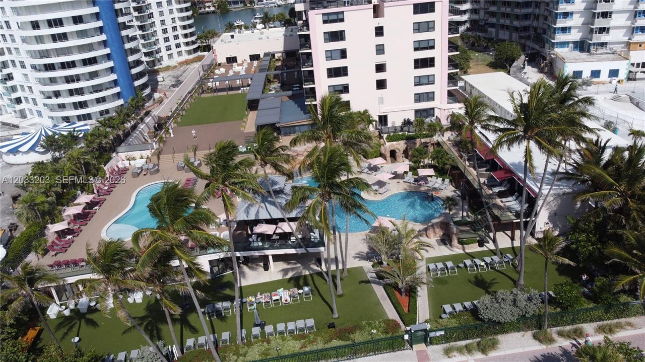 5225 Collins Ave , Unit 1204, Miami Beach, FL 33140 Photo