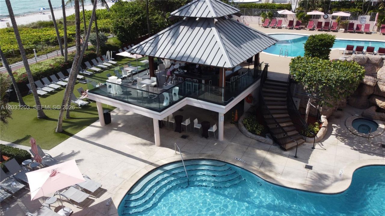 5225 Collins Ave , Unit 1204, Miami Beach, FL 33140 Photo