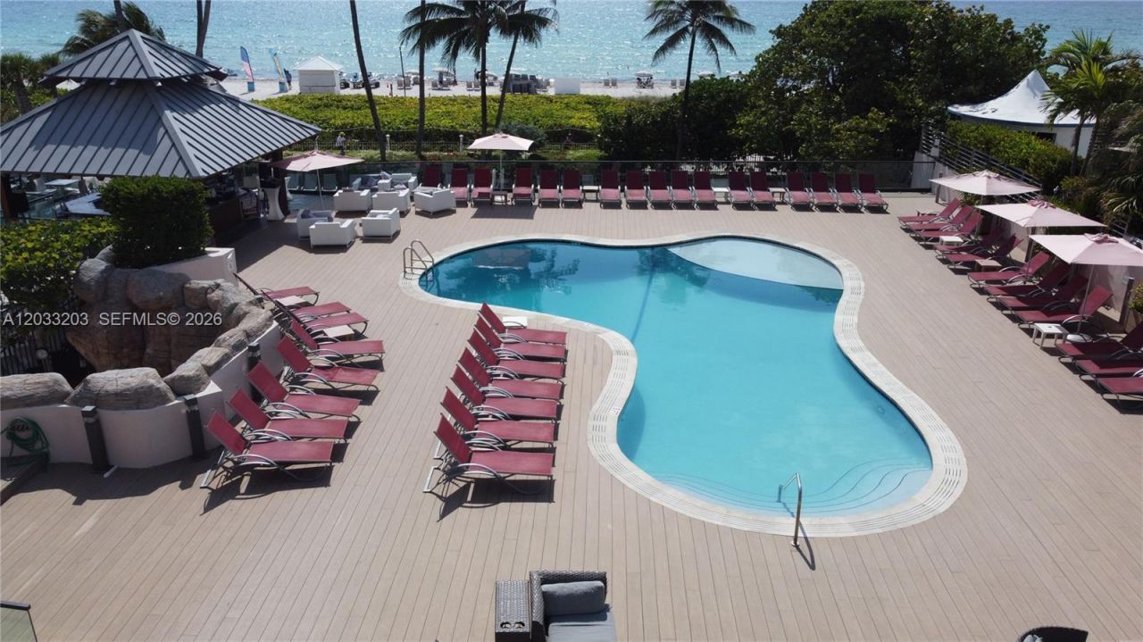 5225 Collins Ave , Unit 1204, Miami Beach, FL 33140 Photo