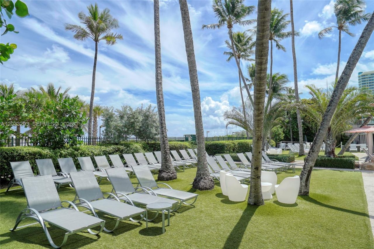 5225 Collins Ave , Unit 1204, Miami Beach, FL 33140 Photo