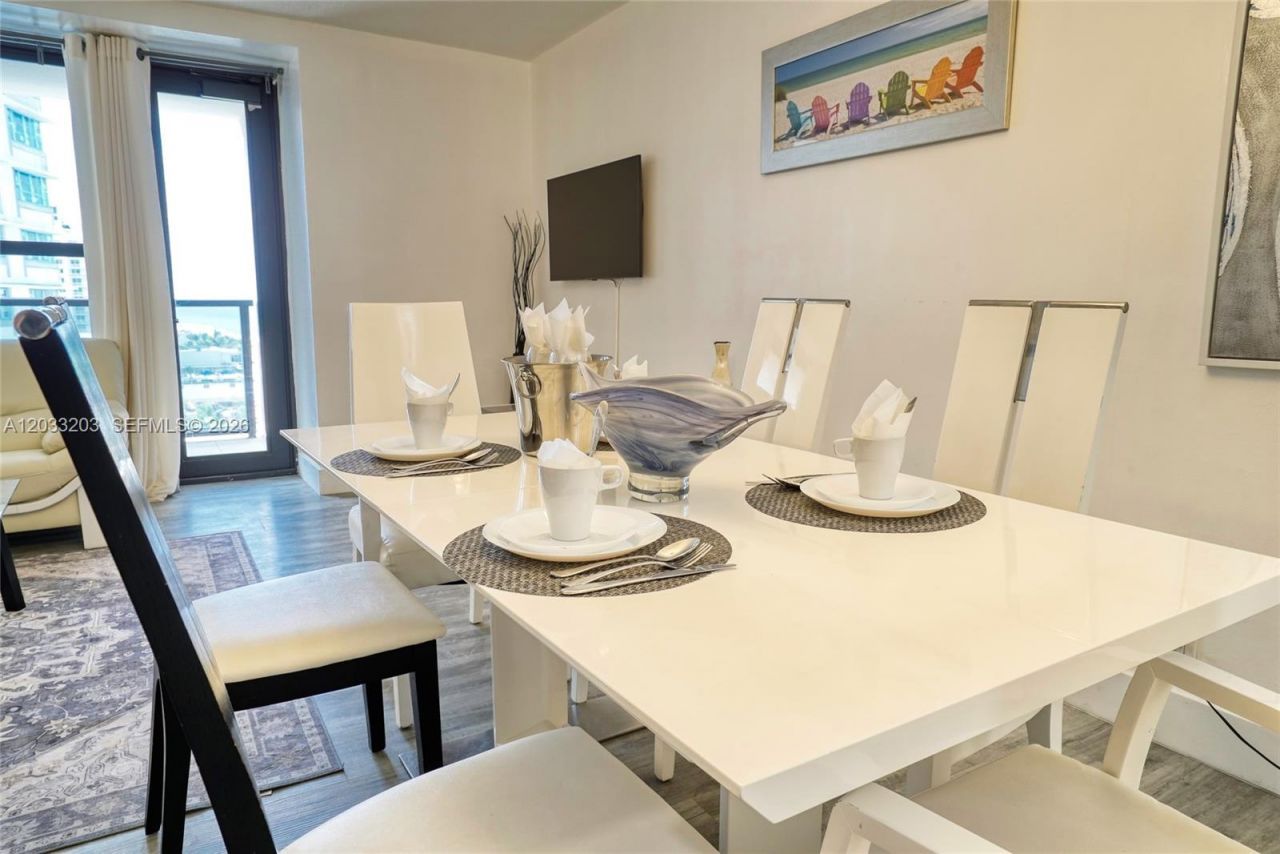 5225 Collins Ave , Unit 1204, Miami Beach, FL 33140 Photo