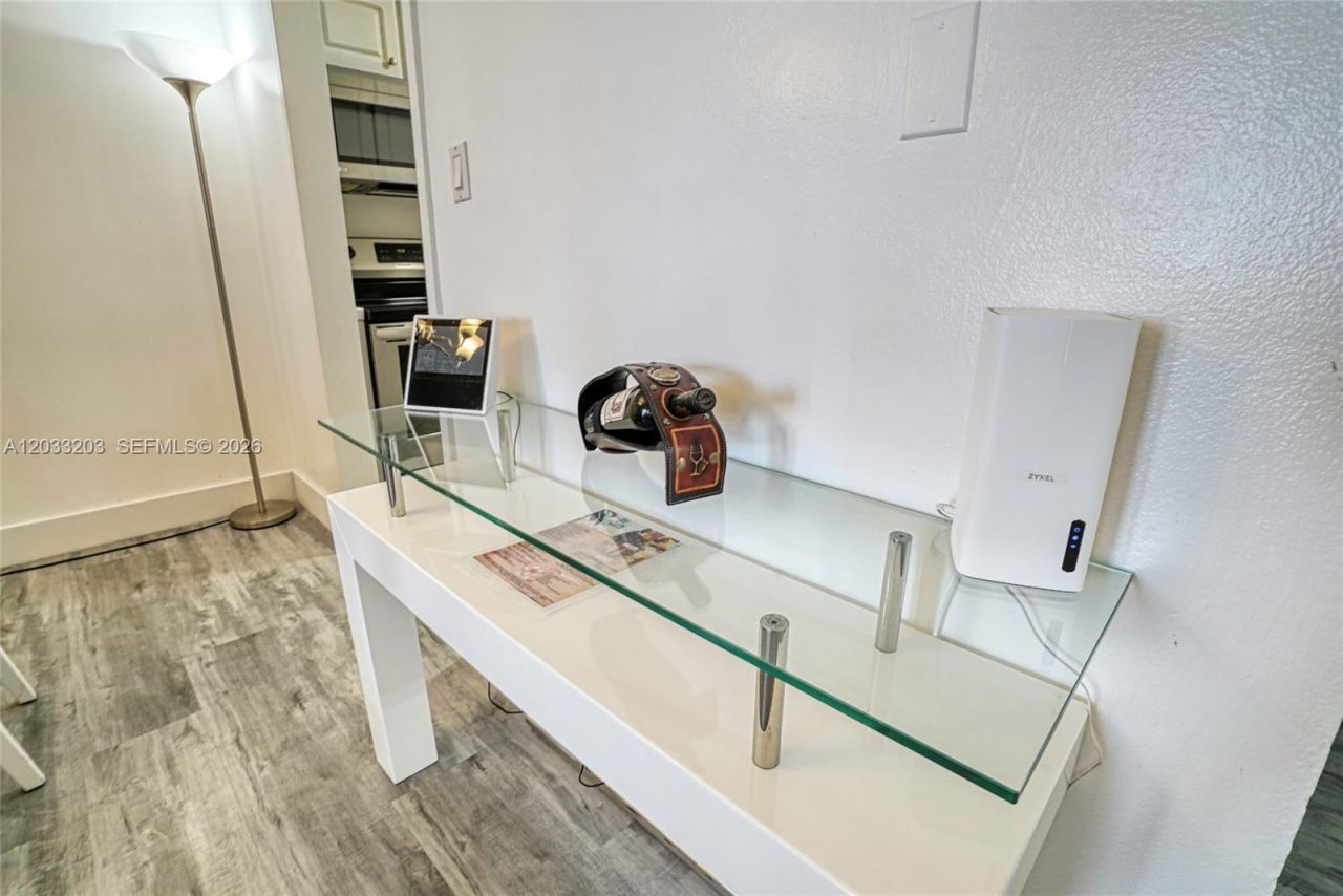 5225 Collins Ave , Unit 1204, Miami Beach, FL 33140 Photo