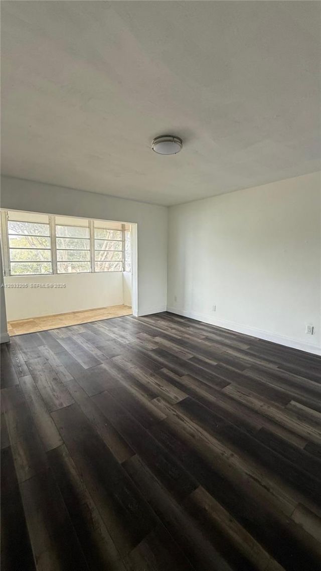 1400 NE 191st St , Unit 310, Miami, FL 33179 Photo