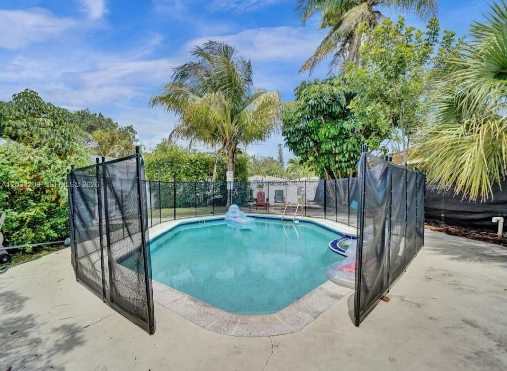 2442 Garfield St, Unit 4, Hollywood, FL 33020 Photo