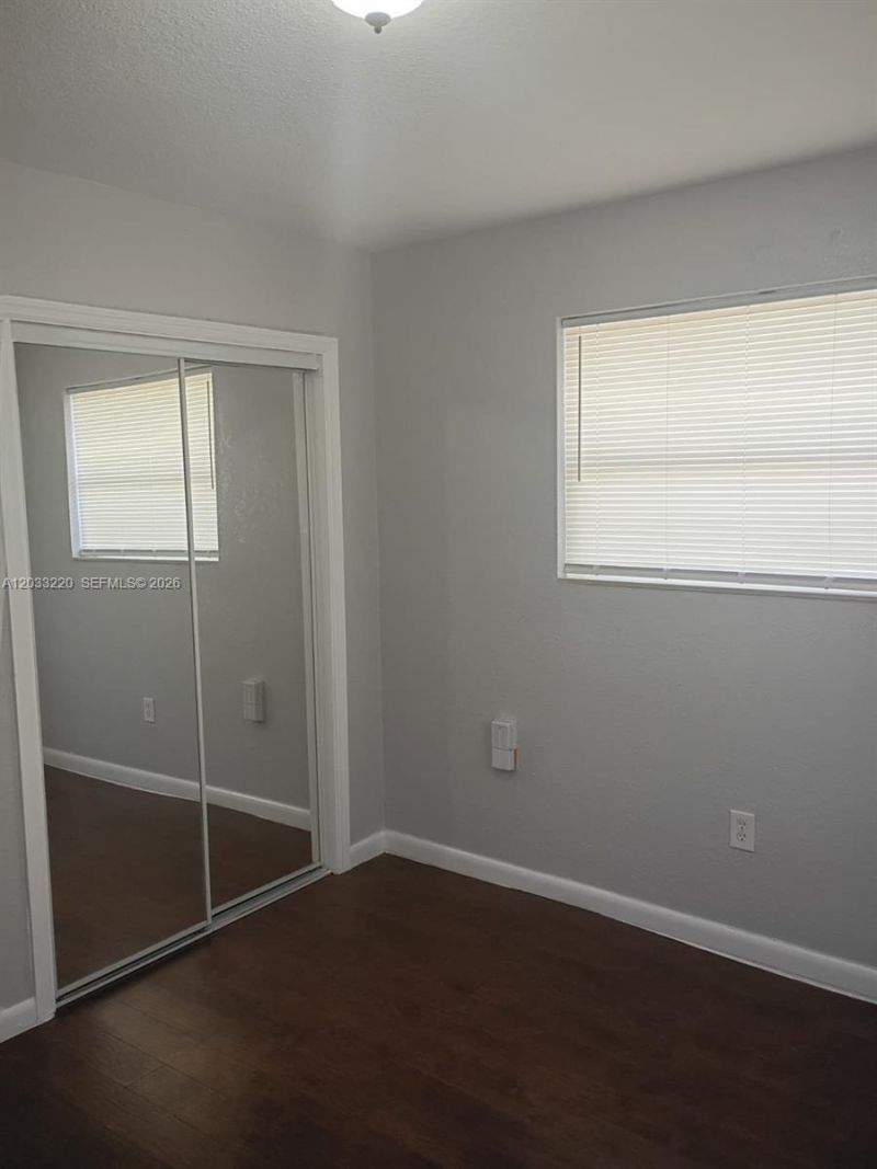 944 NW 51st St, Miami, FL 33127 Photo