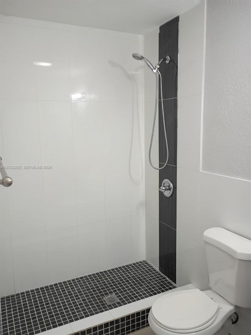 944 NW 51st St, Miami, FL 33127 Photo
