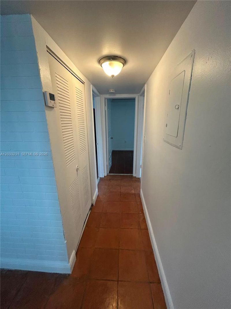 10284 NW 9th St Cir, Unit 204, Miami, FL 33172 Photo