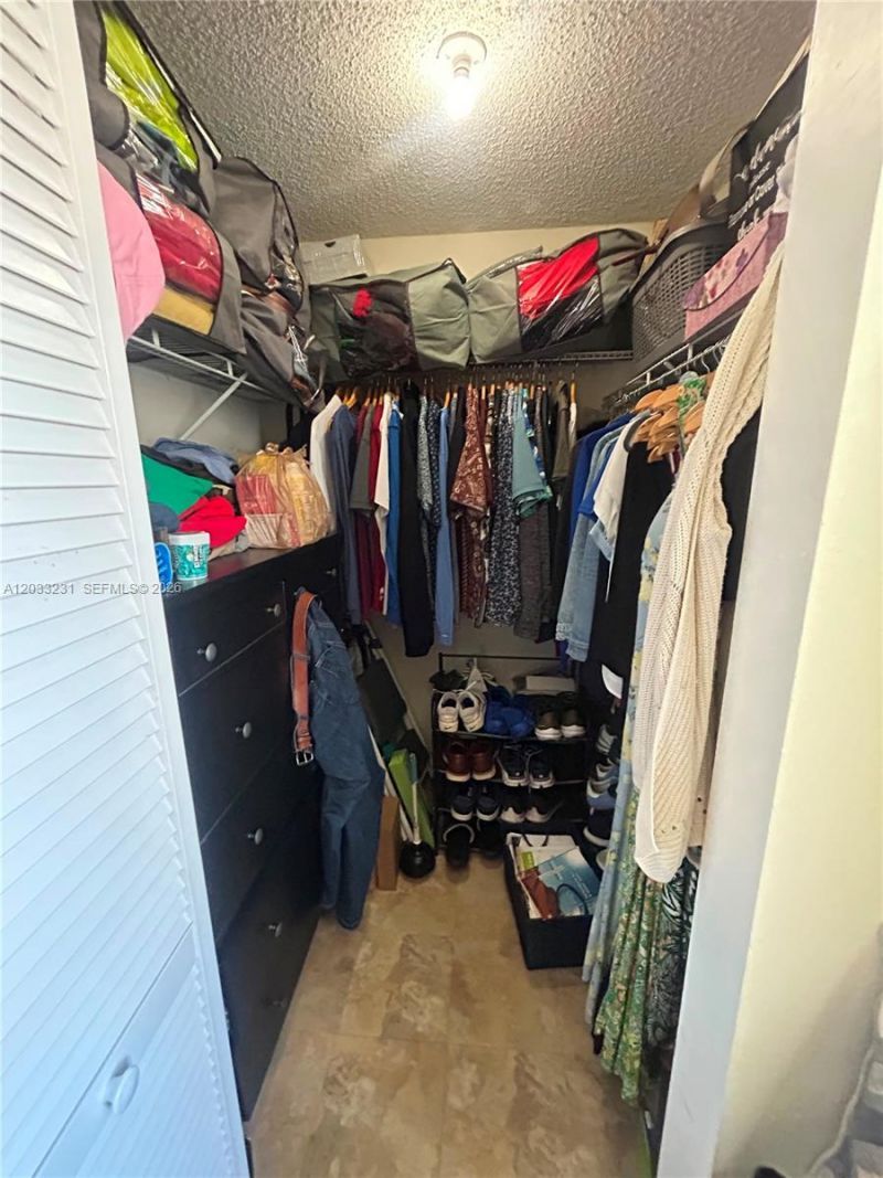 10284 NW 9th St Cir , Unit 204, Miami, FL 33172 Photo