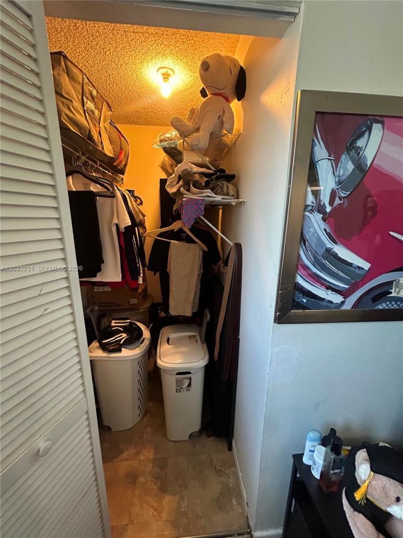 10284 NW 9th St Cir , Unit 204, Miami, FL 33172 Photo