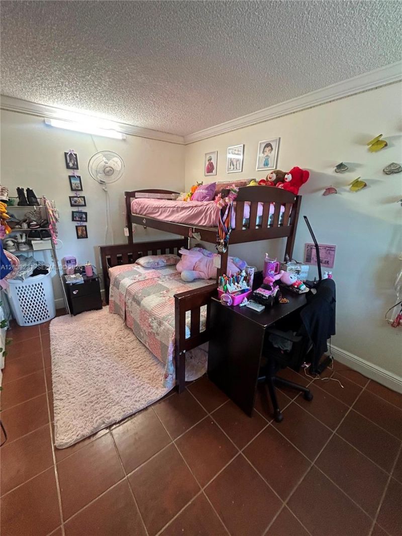 10284 NW 9th St Cir , Unit 204, Miami, FL 33172 Photo