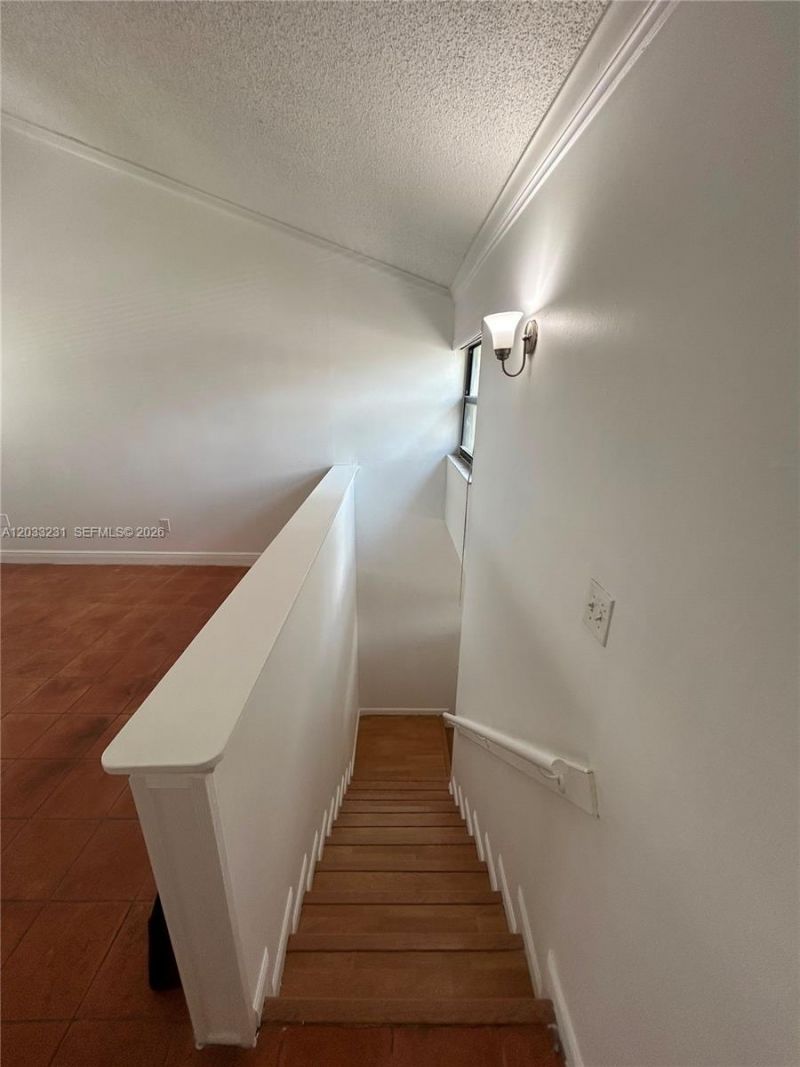 10284 NW 9th St Cir, Unit 204, Miami, FL 33172 Photo