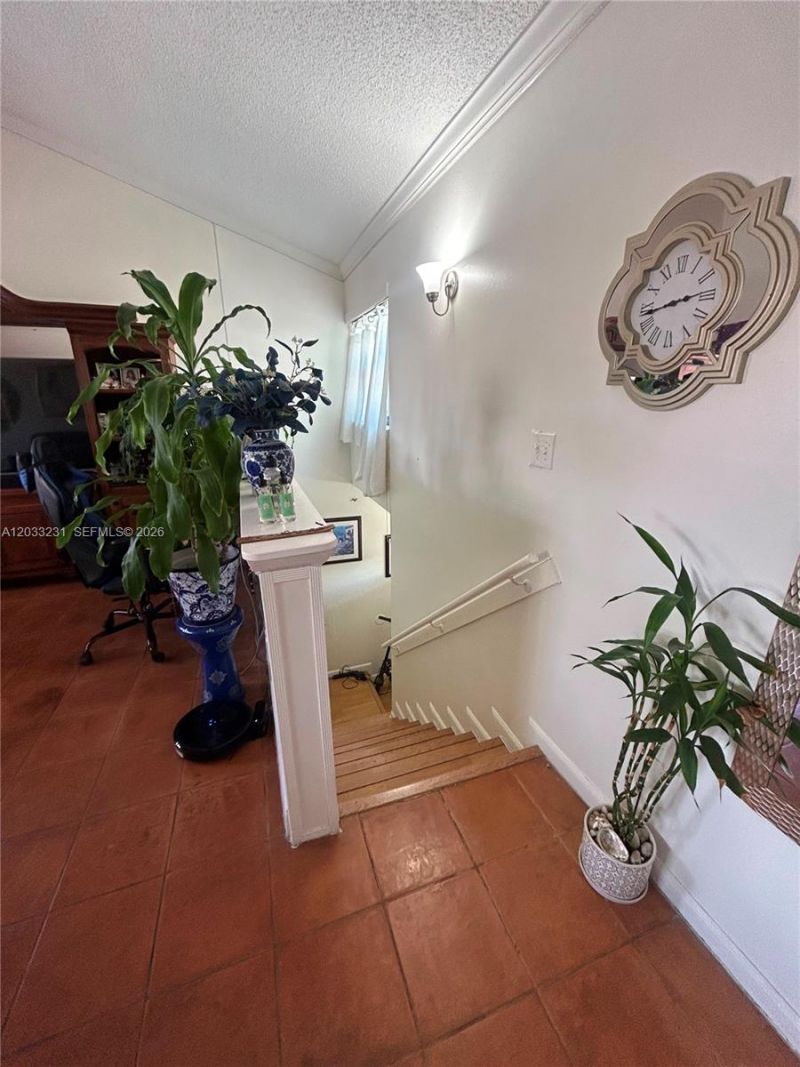 10284 NW 9th St Cir , Unit 204, Miami, FL 33172 Photo